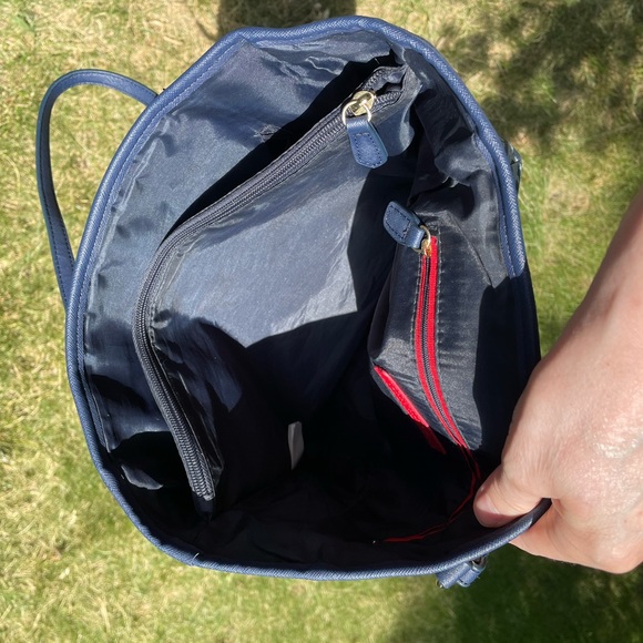 Tommy Hilfiger’s Blue Monogram Pattern Faux Leather Shoulder Bag GUC - Picture 9 of 10